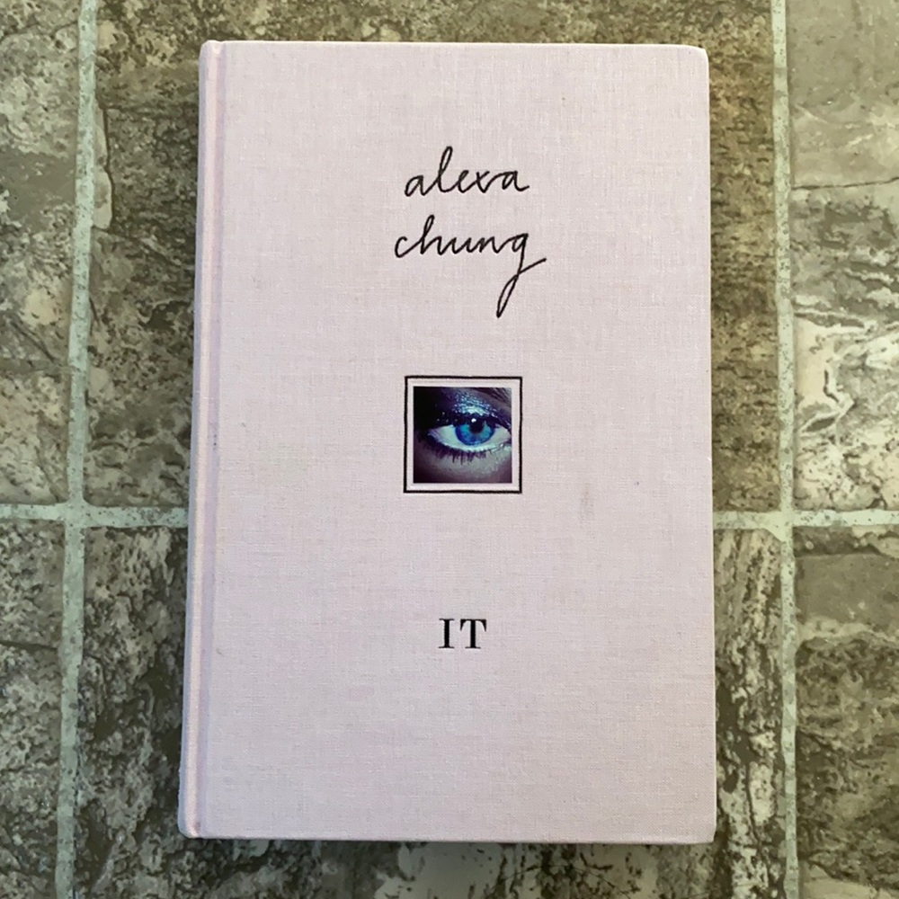 Alexa Chung IT hardcover book